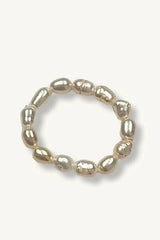 White Smoke Percy Pearl Elastic Ring Ring