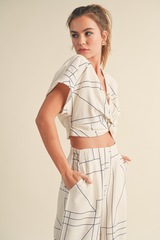 Plot Twist Knot Front Top