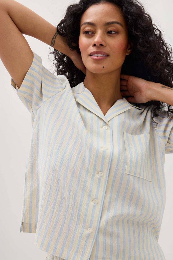 Palermo Short Sleeve Camp Shirt in Vanilla Blue Stripe