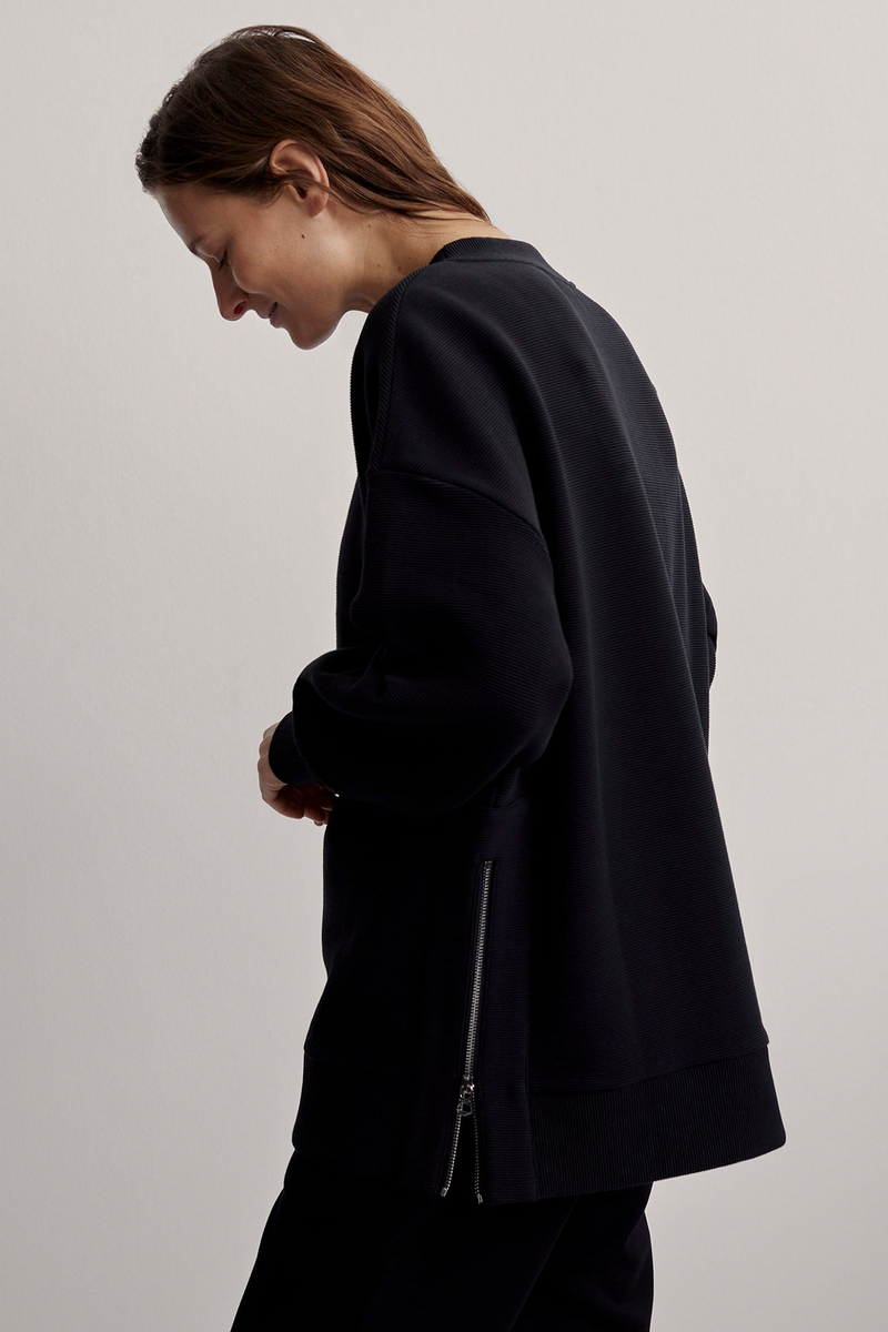 Black Mae Boyfriend Sweat Sweater