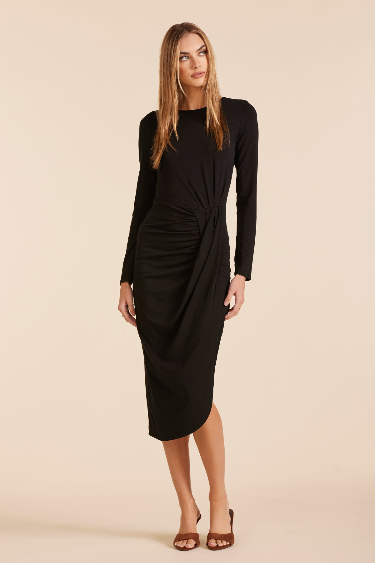 Pleat Detail Asymmetrical Dress Black / L Pleat Detail Asymmetrical Dress Black / L