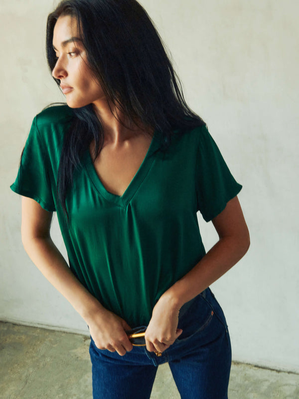 Black June V Neck Tee Tee