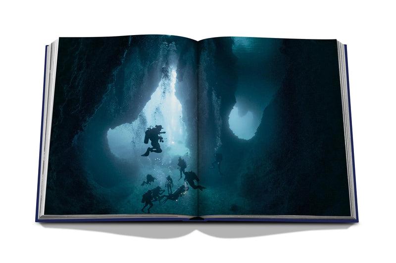 Black Ocean Wanderlust Book