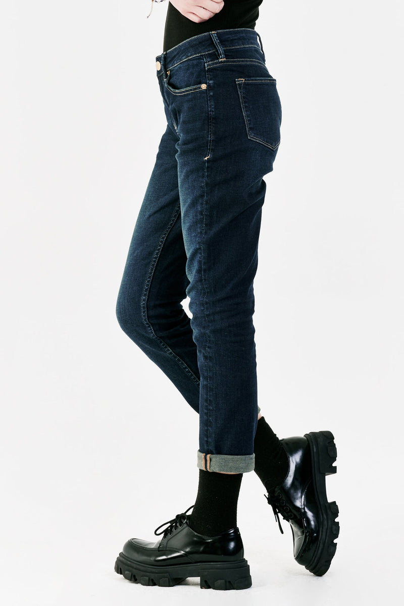 White Smoke Aiden High Rise Girlfriend Jean Jeans