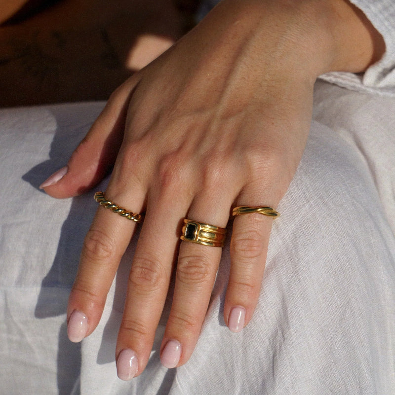 Rosy Brown Rylee Twist Ring Ring