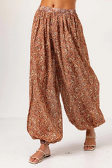 Lavender Elisse Balloon Joggers in Floral Vine Pant