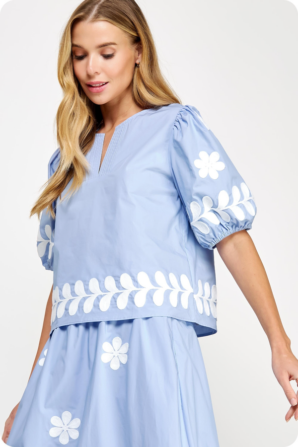 Lavender Ivie Flower Embroidery Top Top