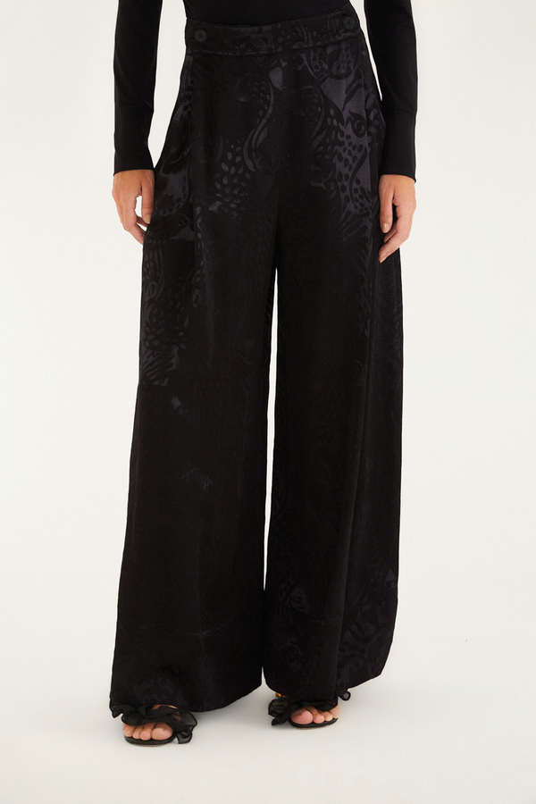 Beige Leopard Jacquard Black Pants Pant
