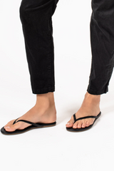 White Smoke Lily Liners | Sable Flip Flop