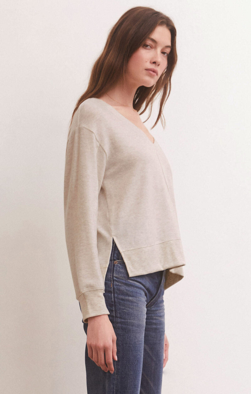 Light Gray Wilder Cloud Top Top