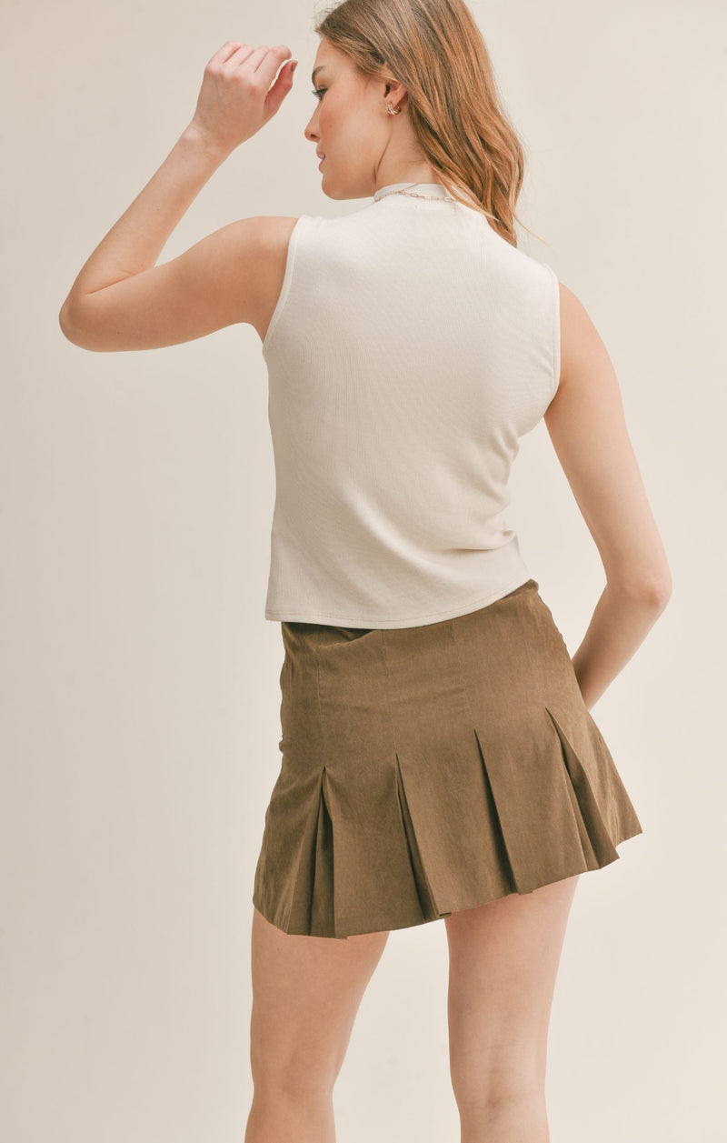 Light Gray Sleeveless Top Top